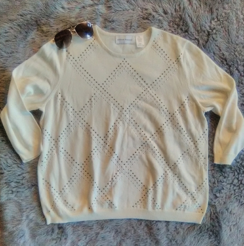 🍋2/$15🚨 3/4 sleeve sweater